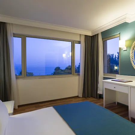 Terrace 度假村 5*