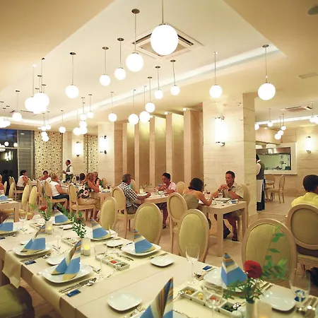 Terrace 度假村 5*